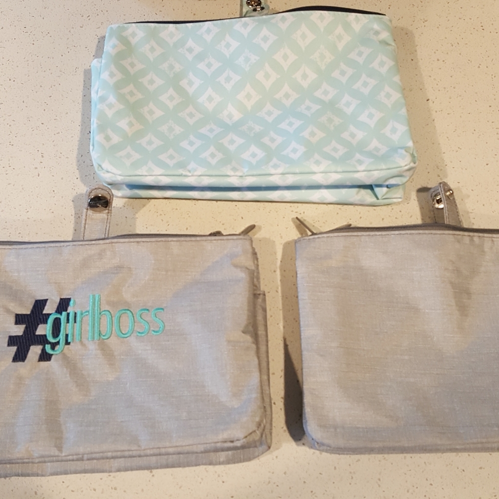 Thirty One swap it pocket $15 each obo